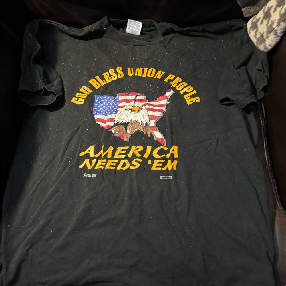 🇺🇸 Vintage 1995 God Bless Union Workers America Needs Em Shirt Thrashed Holes